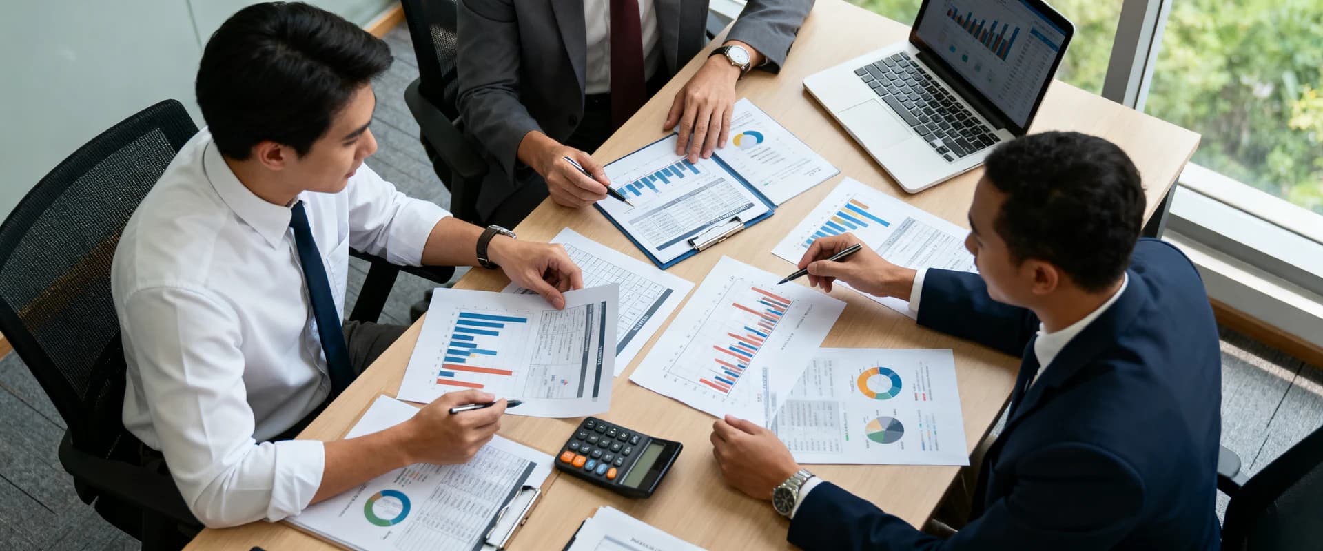 Análise de viabilidade financeira de projetos empresariais
